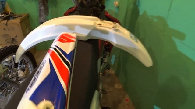 SUZUKI-DR 250-SHC Реставрация ЭНДУРО мотоцикла, СВОИМИ РУКАМИ смотреть онлайн