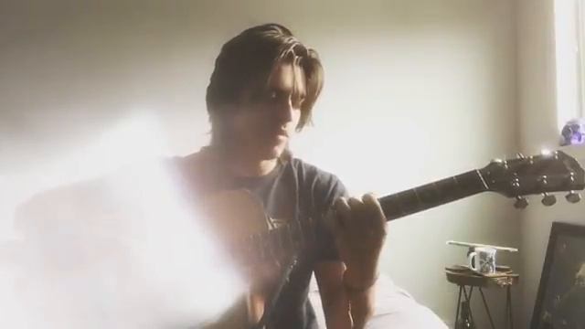 БИЛЛИ АНГЕР ИГРАЕТ НА ГИТАРЕ  Ч2