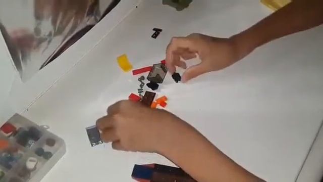Самодельный катер из Lego смотреть онлайн