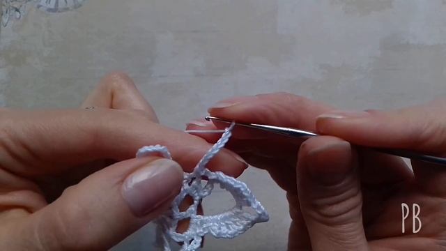 СНЕЖИНКА крючком/Snowflake tutorial. Новогодний мастер-класс смотреть онлайн