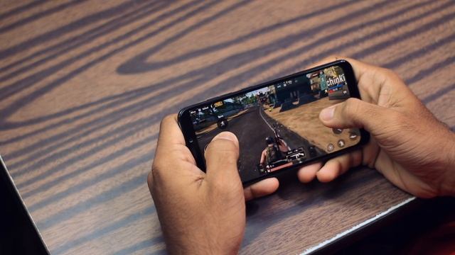 POCO F1 Gaming Review in 60 FPS смотреть онлайн