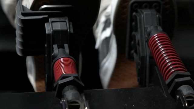 GTR Simulator RS30 Force Feedback Racing Steering Wheel and V3 Pedals NEWSWATCH Video смотреть онлайн