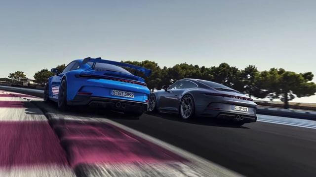 PORSCHE 911 GT3 Touring Package 992 - First Look 2022 смотреть онлайн