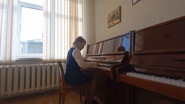 А.Диабелли, "Сонатина", G-dur, Серебреникова Наташа, 4 кл. смотреть онлайн