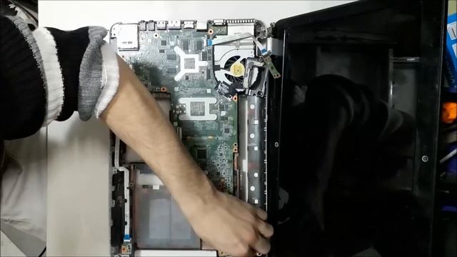 HP Pavilion dv6 - Disassembly + How to fix black screen problem смотреть онлайн