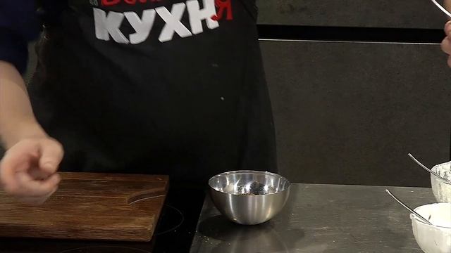 Сочный цыплёнок-корнишон и ПП-оливье. Готовим с шеф-поваром в проекте «Всякая КухнЯ» смотреть онлайн
