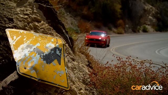 2015 Ford Mustang review : Oz-bound muscle car driven смотреть онлайн