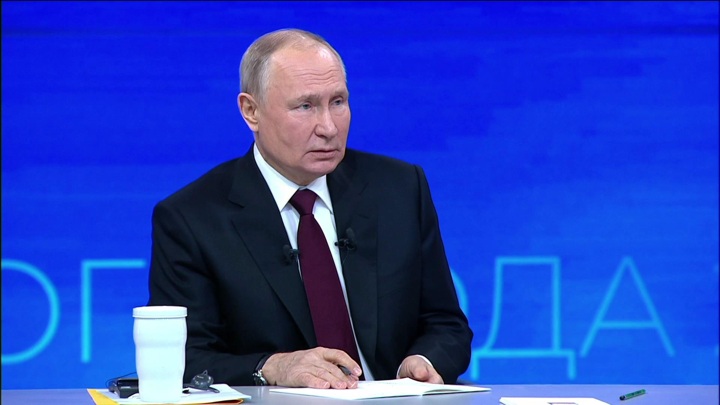 Путин ответил на вопрос о содержащихся в тюрьме американских журналистах - Россия 1 смотреть онлайн