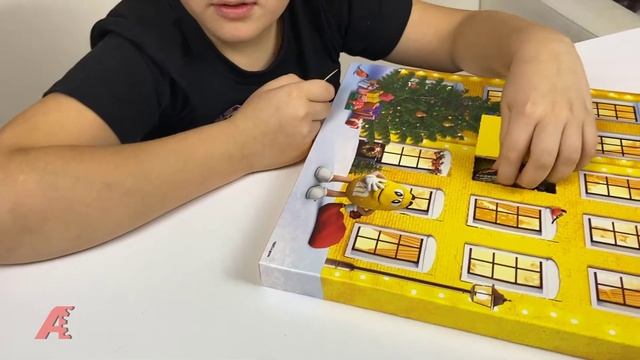 Открываю АДВЕНТ КАЛЕНДАРЬ M&M'S / Что внутри? /Собрали ПАЗЛ смотреть онлайн