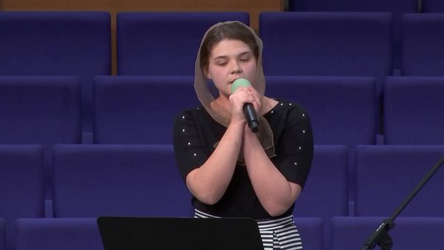 Я стук услышала, сбежала вниз | Стих смотреть онлайн