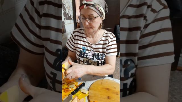 десерт из тыквы/ о маме/ разговоры о соседях/о знакомых/сходили в баню/ пьём чай/ смотреть онлайн