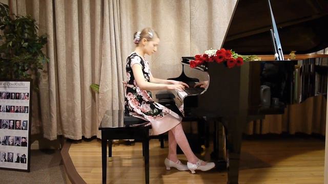 Linda Nichvoloda playing Haydn, Sonata in D major, 1 movement смотреть онлайн