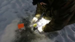 Первая зимняя рыбалка с ночевой в УАЗ буханке - автодом