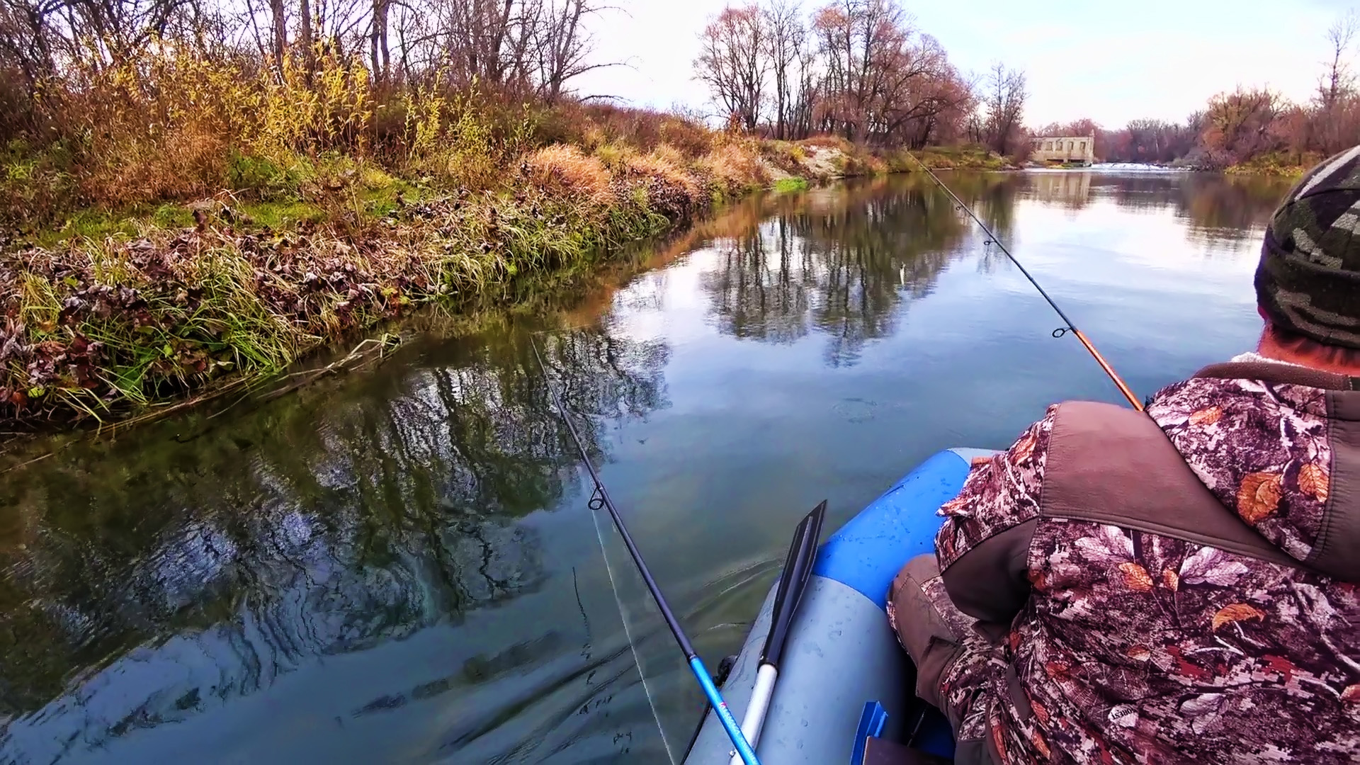 ЭТОТ ВОБЛЕР КОСИТ ЩУК!РЫБАЛКА В НОЯБРЕ НА СПИННИНГ смотреть онлайн