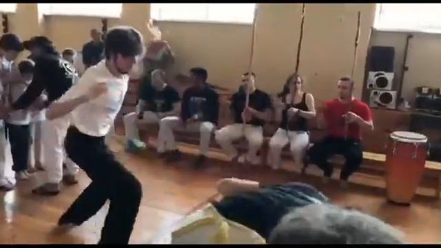 Одна из прикольных игр в Красноярске - Капоэйра смотреть онлайн