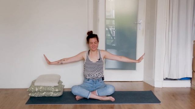 Mantra Meditatie Sat Kar Tar | 5 Minuten Meditatie | Een Portie Aandacht смотреть онлайн