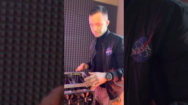 Самые прибыльные и безопасные майнинг фермы от МайнерБаза смотреть онлайн
