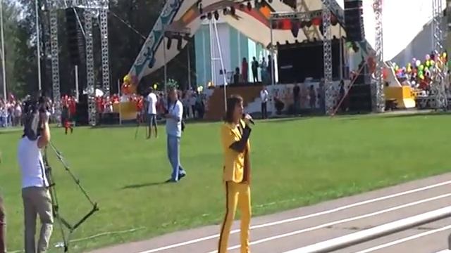 Александр Головин на празднике Дня города 2013 Гимн нефтяникам смотреть онлайн
