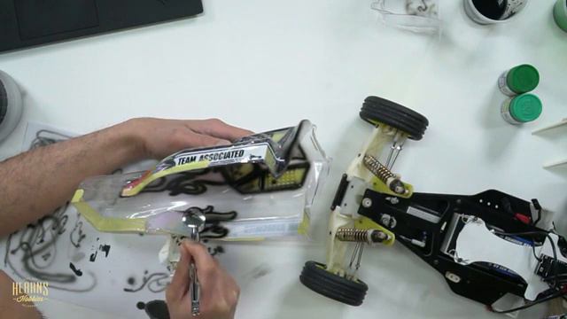 1989 RC10GX Stealth replica painting with Andy Cooke | #askHearns смотреть онлайн