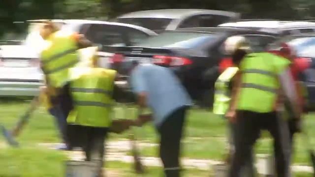 ДВОРНИКИ.РЖАКА. КАК У НАС УБИРАЛИ ДВОРНИКИ ДВОР смотреть онлайн