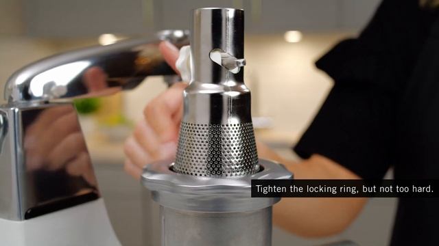 Ankarsrum Assistent Mixer Deluxe Kit Strainer Assembly смотреть онлайн