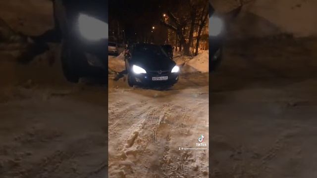 Продал свою турбовую тачку ? Опель был хороший ? смотреть онлайн