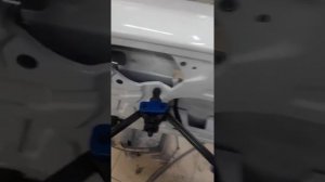 как установить моторчик заднего стеклоочистителя лада ларгус..