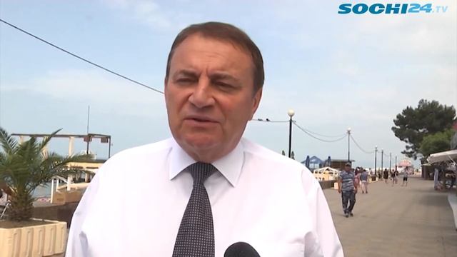 Бесплатный туалет, сезонный ремонт и самострои: итоги обхода набережной в Адлере смотреть онлайн