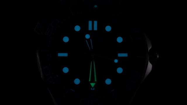 Выбираем лучшие дайверские часы: Omega, Breitling, Grand Seiko смотреть онлайн