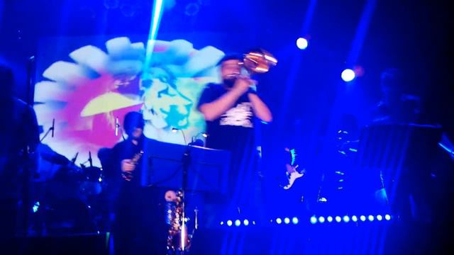 Dancing Mood en Konex 25/05/2014 - Africa - Solo Trombon Martino Gesualdi смотреть онлайн