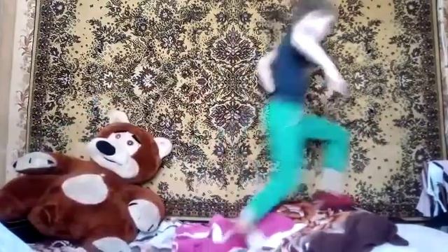 Матюха делает полу сальто