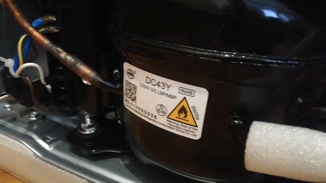 Холодильник компрессорный 12/24в, 93 литра потребление 25 ват 2 ампера. смотреть онлайн