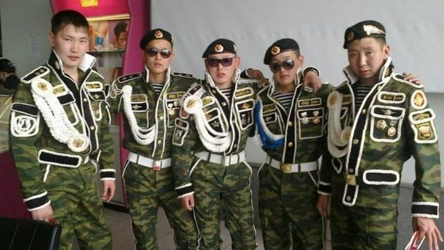 Почему цыгане не служат в армии? смотреть онлайн