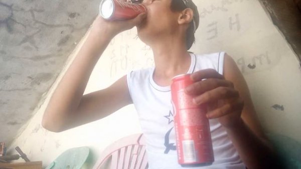 Сравнение Coca cola classic и Coca cola original taste