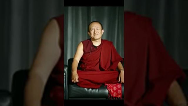 Dzongsar Khyentse Rinpoche on chanting Benzaguru mantra and visualizing Guru Rinpoche смотреть онлайн