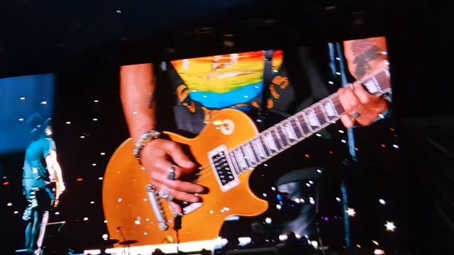 Guns N' Roses - Slash Solo(Amazing Grace) (JOHANNESBURG) 29/11/18