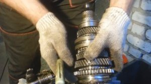 вАЗ 2170 ПРИОРА. ВЫЛЕТАЕТ ВТОРАЯ ПЕРЕДАЧА.