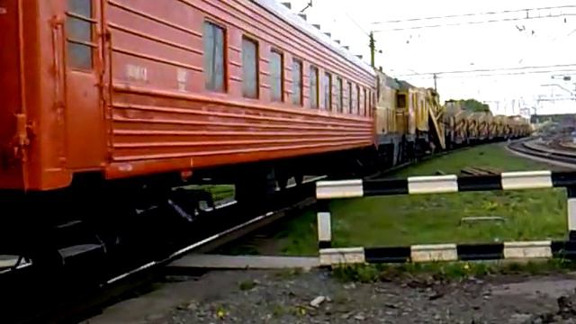 ВЛ11 с рабочим поездом ст. Ревда, Свердловская ЖД смотреть онлайн