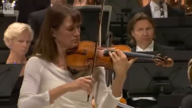 Shostakovich: Violin Concerto No. 1 - Viktoria Mullova (2/3)