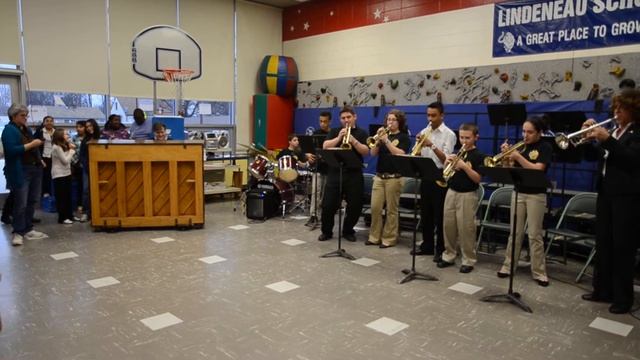 The Edison Rompers Plus One plays Java at the Festival of Arts смотреть онлайн