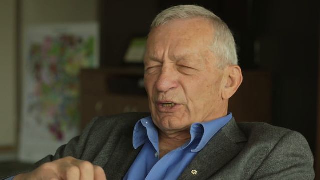 Scientist scoffs at Suncor's claim its not polluting Athabasca River смотреть онлайн