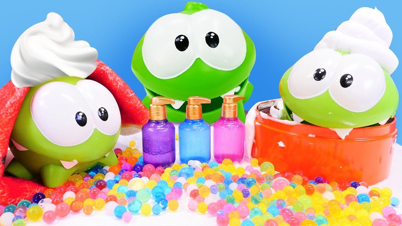 Toy Om Nom videos for children - Om Nom bath toys & Om Nom toys adventures смотреть онлайн