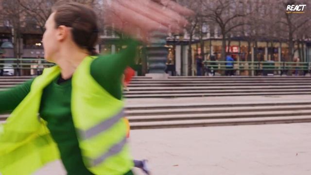 "Keep it safe" by React смотреть онлайн