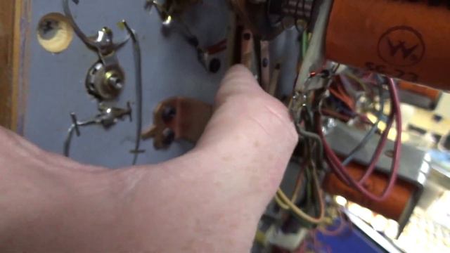 Solenoid Problems On A 1979 Williams TIME WARP Pinball Machine - Old School System 6 PCB Repair смотреть онлайн