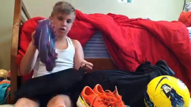 What's in my soccer bag смотреть онлайн