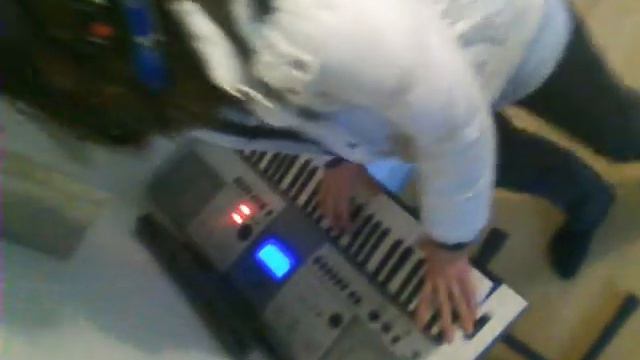 Piano Tutorial. How to play Rebecca Black - Friday смотреть онлайн