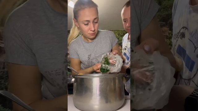 Эта закуска из баклажанов съедается быстрее, чем вы ее готовили?#закускаизбаклажан #мамаготовит смотреть онлайн