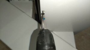 Установка ступеней на монокосоур, монтаж ступеней, установка балясин, металлический монокосоур.