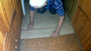 Укладка ламината в стеснённых условиях (узкий коридор).