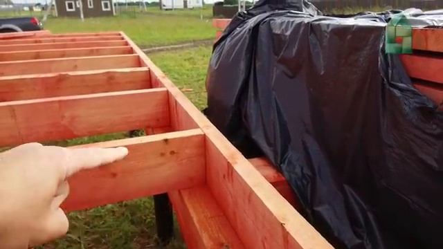 Каркасный дом. Обвязка на винтовых сваях. смотреть онлайн